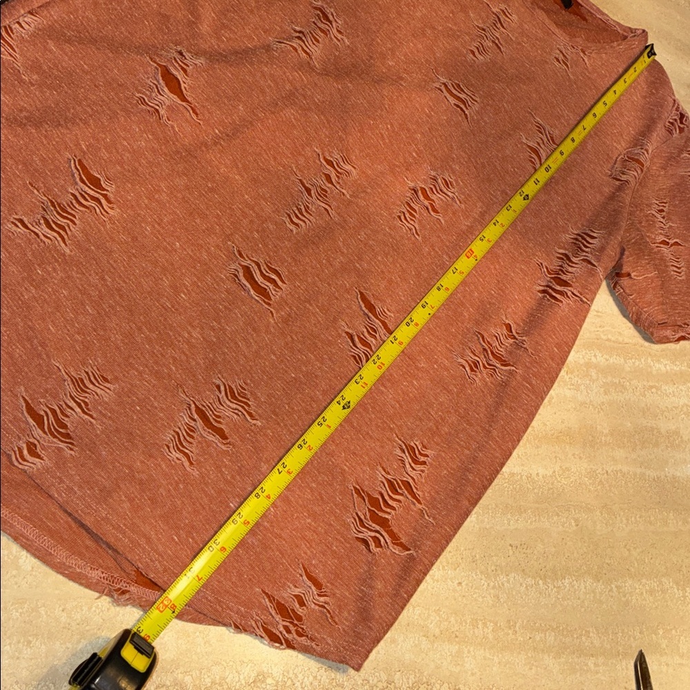 JACKSON T-Shirt, Distressed, short sleeve, shirt tail hem, rusty orange. M - Picture 11 of 13